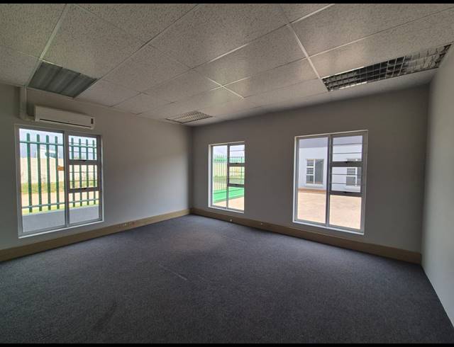 1,505M² OFFICE FOR SALE IN SASOLBURG CENTRAL